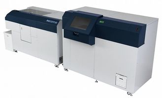 辦公室創新革命 日企小型造紙機亮相進博會，每小時再造200張白紙